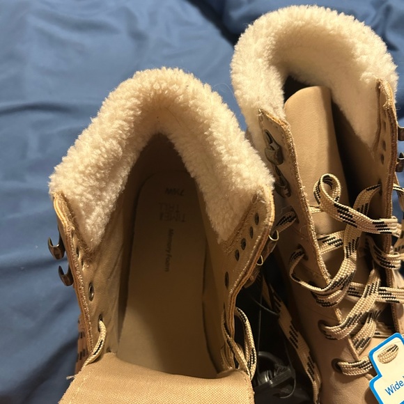 Time and Tru Camel Lace-Up Boots with Faux Fur - Picture 6 of 6